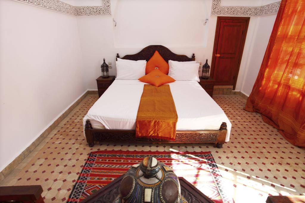 Riad Jamai Фес Екстериор снимка